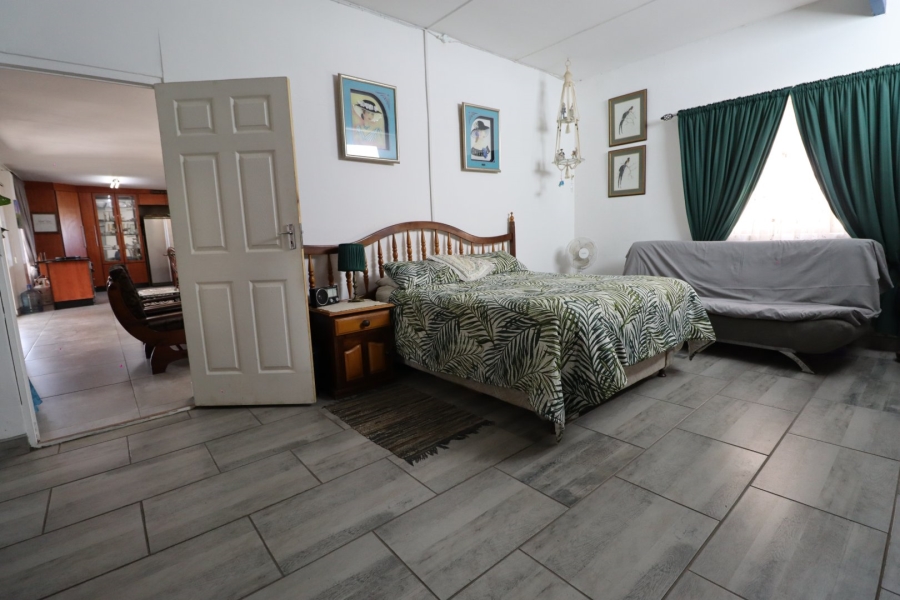 5 Bedroom Property for Sale in Kabega Park Eastern Cape